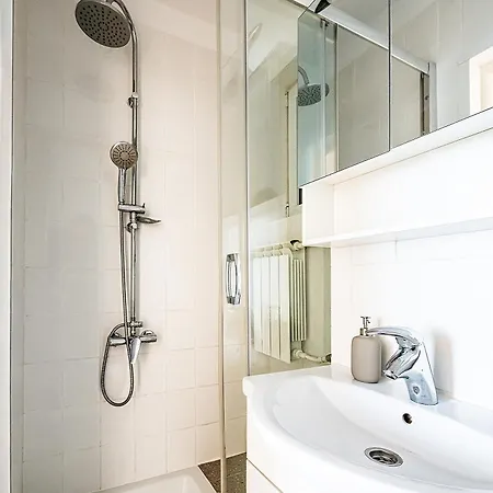 Lumiere 1br In The Heart Of 公寓 布加勒斯特
